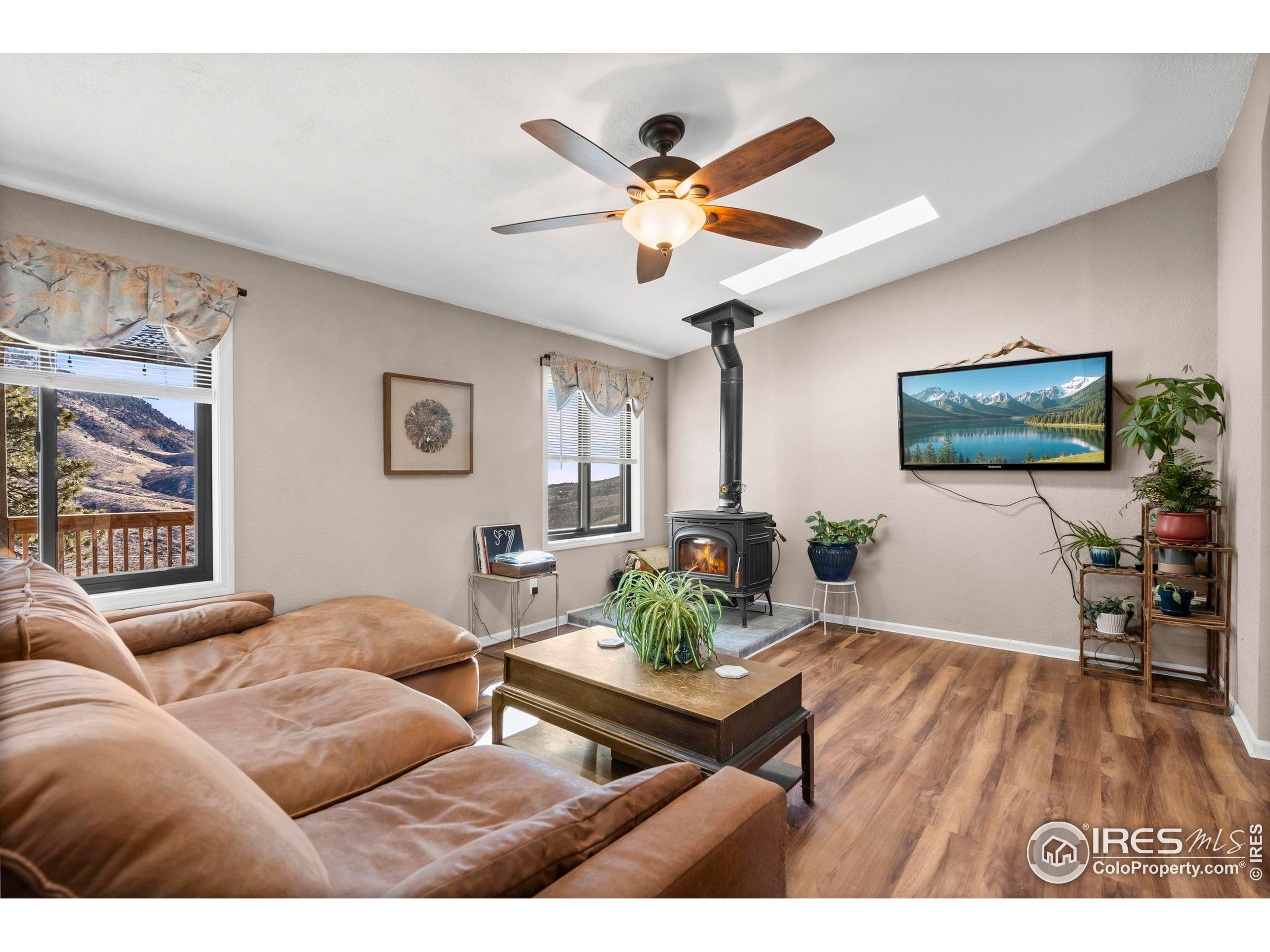 90 Redtail Ridge Way Bellvue, CO 80512 - Photo 7 of 45