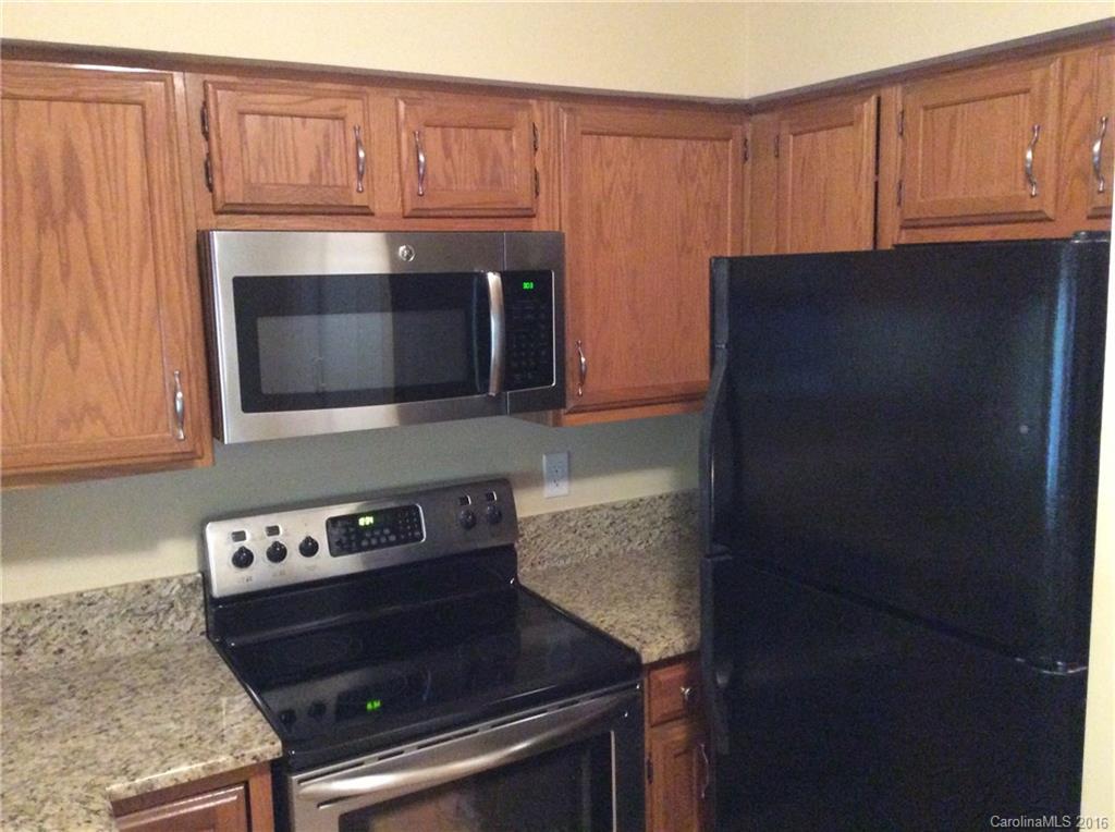 19905 Henderson Road, Unit D Cornelius, NC 28031 - Photo 14 of 23 Gallery Image 14