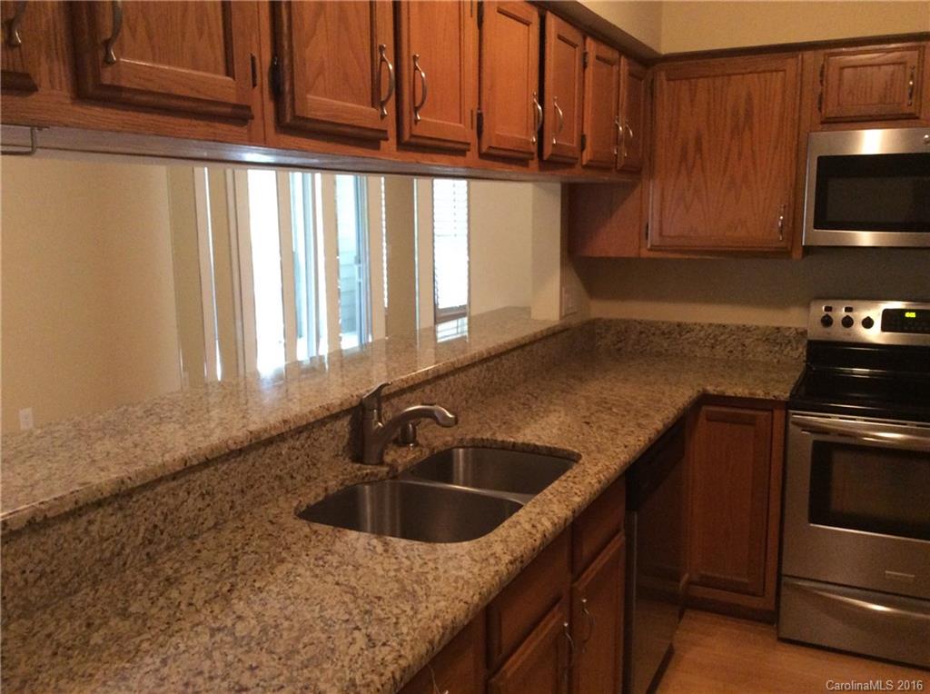 19905 Henderson Road, Unit D Cornelius, NC 28031 - Photo 3 of 23 Gallery Image 3