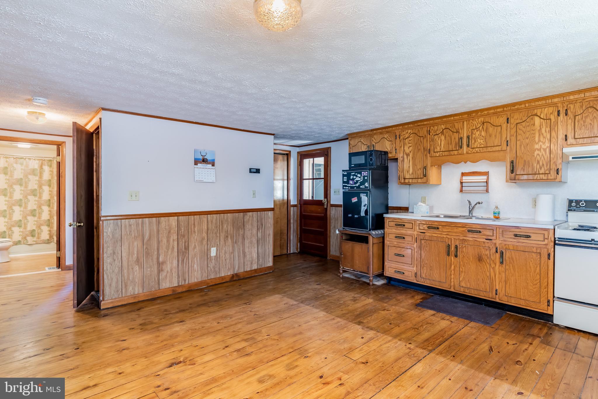 250 Warm Spring Road Chambersburg, PA 17202 - Photo 4 of 20
