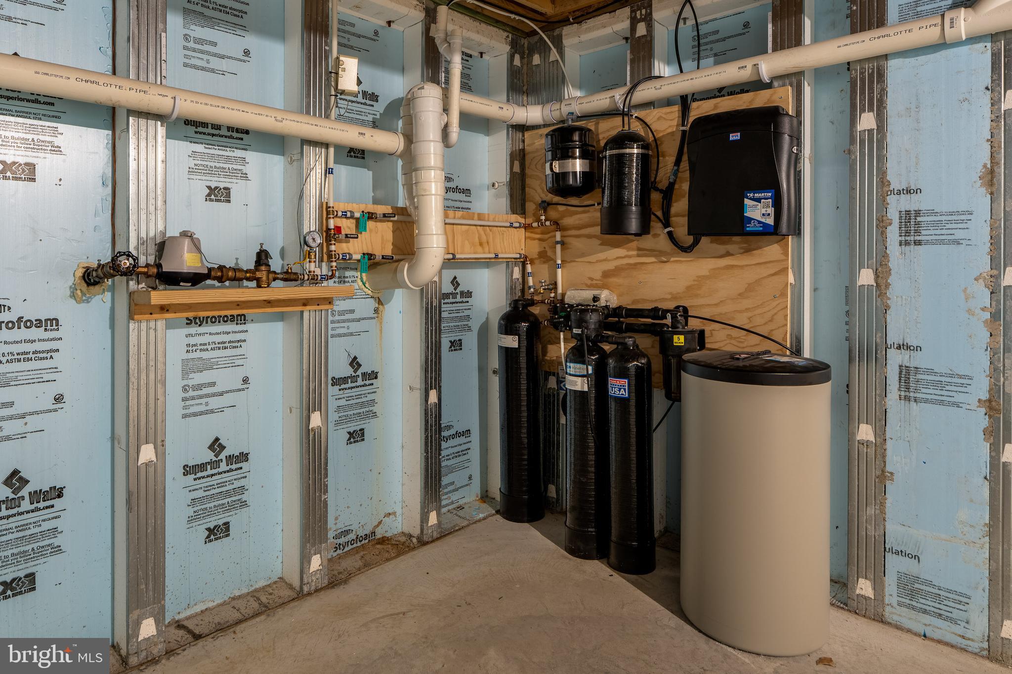 1400 Limestone Ridge Landisville, PA 17538 - Photo 42 of 50 a view of a walk in closet