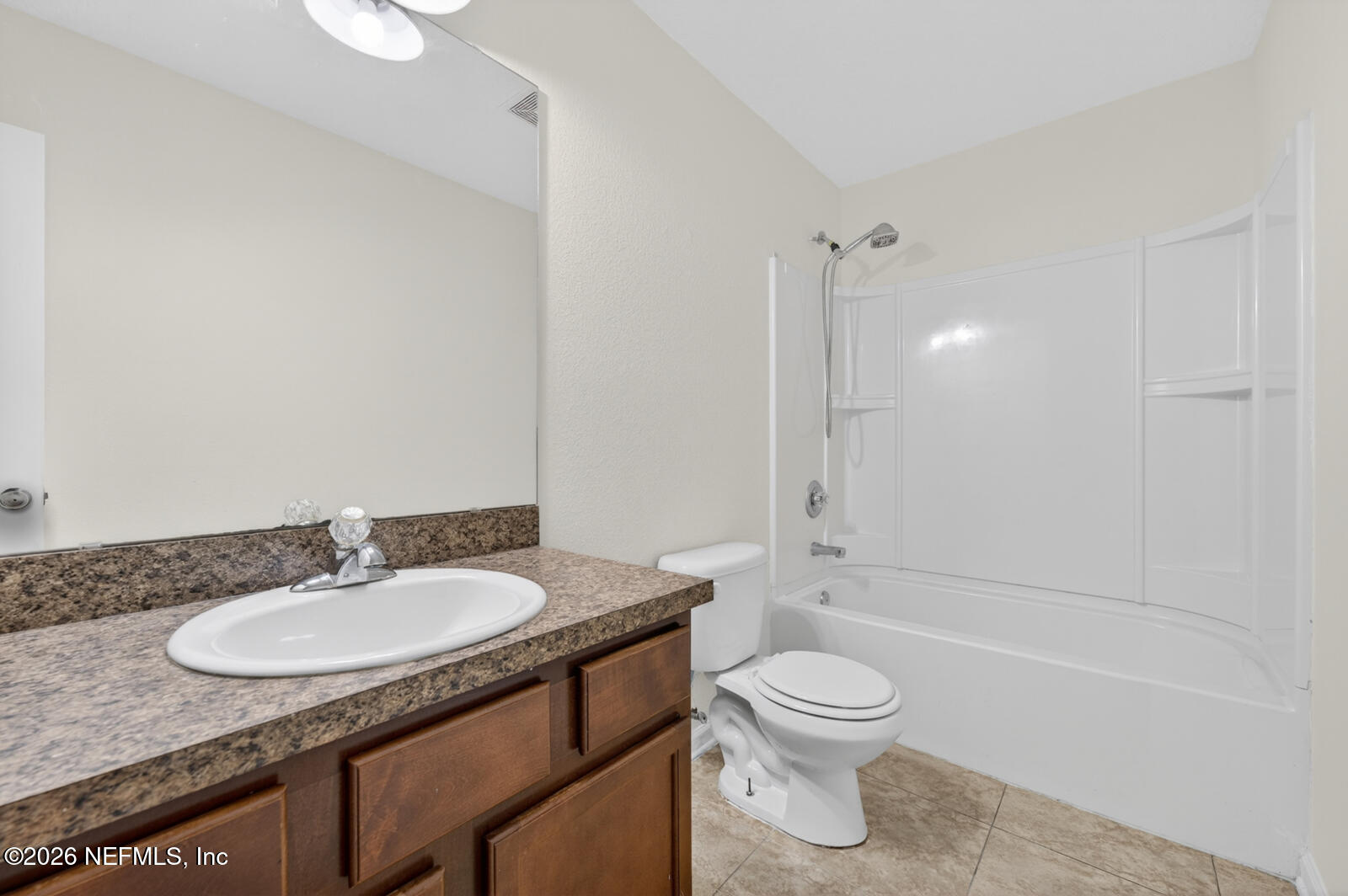 161 North Twin Maple Road St. Augustine, FL 32084 - Photo 17 of 34 Hall Bathroom