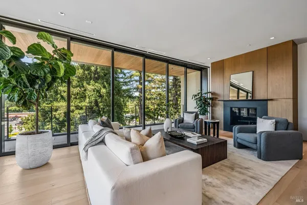 $7,295,000 | 151 Sawmill Circle, Unit 402, Healdsburg, CA 95448