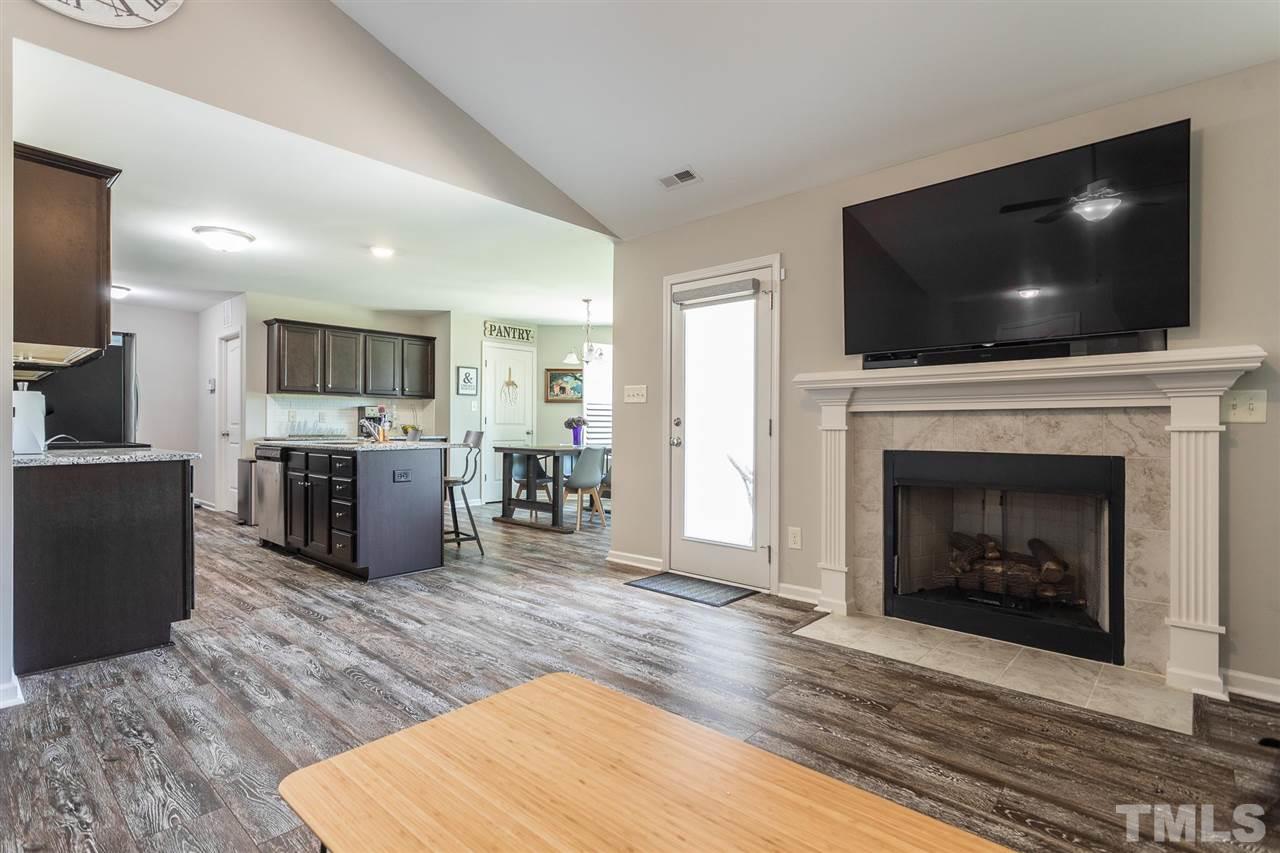 40 Riparian Court Willow Spring, NC 27592 - Photo 4 of 30 Gallery Image 4