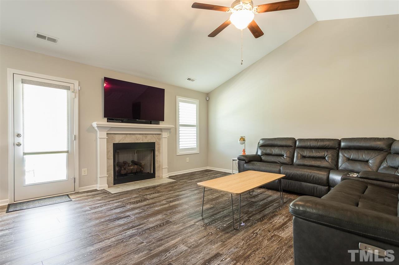 40 Riparian Court Willow Spring, NC 27592 - Photo 5 of 30 Gallery Image 5