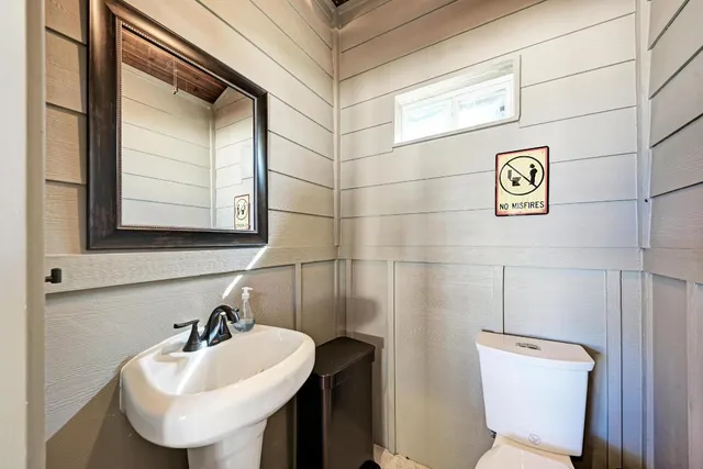 $895,000 | 1113 County Road 132B, Kingsland, TX 78639