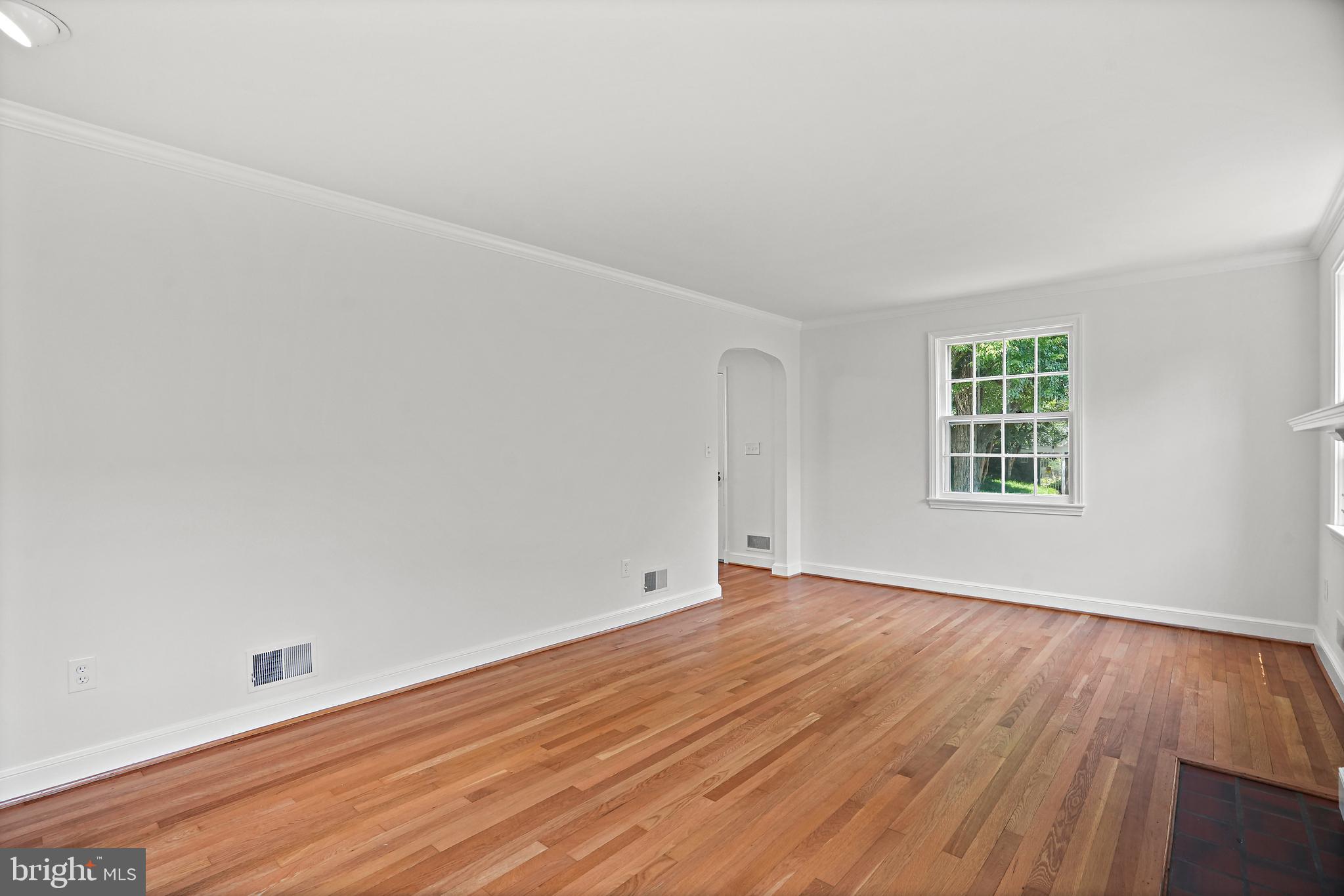 7206 Delfield Street Chevy Chase, MD 20815 - Photo 5 of 24 Living room