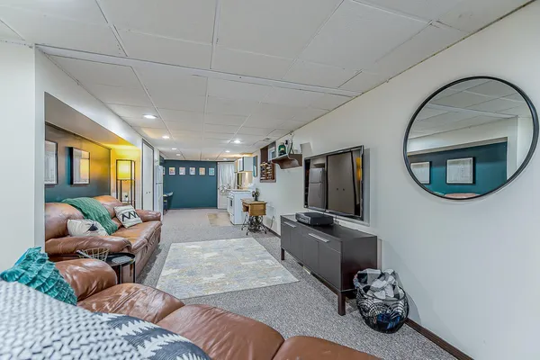 $800,000 | 4080 Joanne Court, Ann Arbor, MI 48103