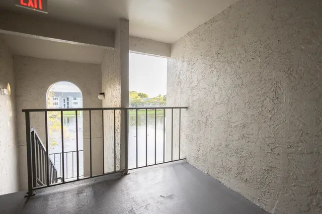 $1,650 | 1401 Village Boulevard, Unit 133, West Palm Beach, FL 33409