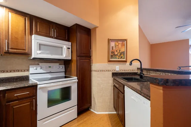 $1,650 | 1401 Village Boulevard, Unit 133, West Palm Beach, FL 33409