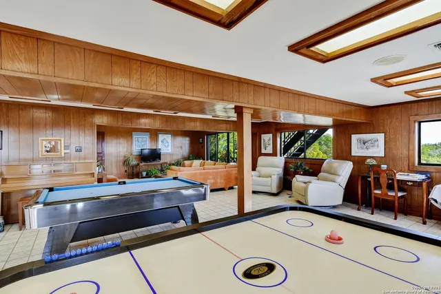 $1,500,000 | 17050 Sunridge Point, Helotes, TX 78023