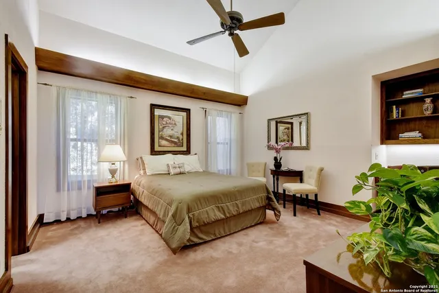 $1,500,000 | 17050 Sunridge Point, Helotes, TX 78023