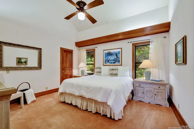 $1,500,000 | 17050 Sunridge Point, Helotes, TX 78023