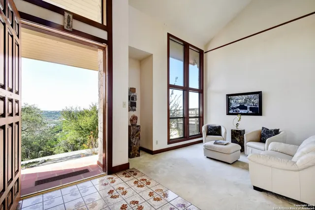 $1,500,000 | 17050 Sunridge Point, Helotes, TX 78023