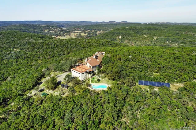$1,500,000 | 17050 Sunridge Point, Helotes, TX 78023