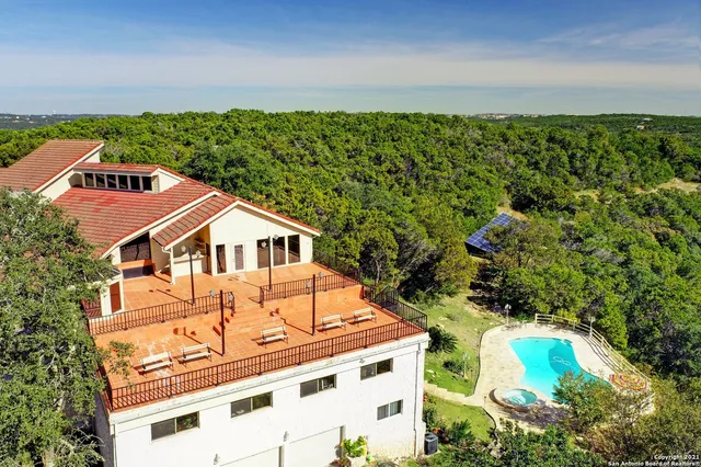 $1,500,000 | 17050 Sunridge Point, Helotes, TX 78023