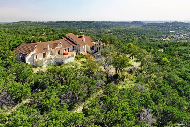 $1,500,000 | 17050 Sunridge Point, Helotes, TX 78023