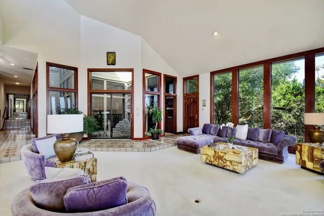 $1,500,000 | 17050 Sunridge Point, Helotes, TX 78023