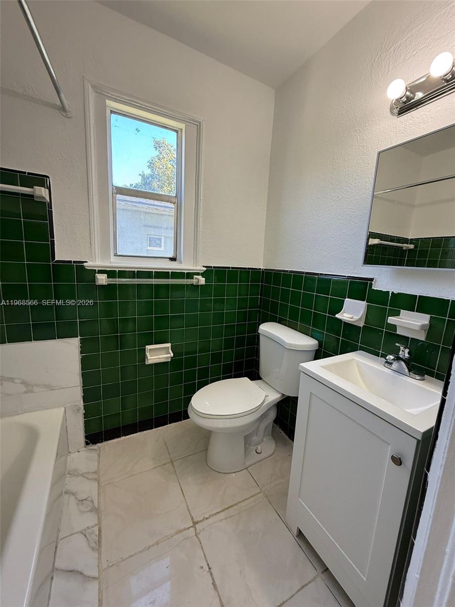 156 Northeast 77th Street, Unit / Miami, FL 33138 - Photo 15 of 27