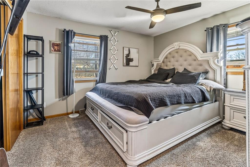 813 South Main Street Liberty, MO 64068 - Photo 11 of 32