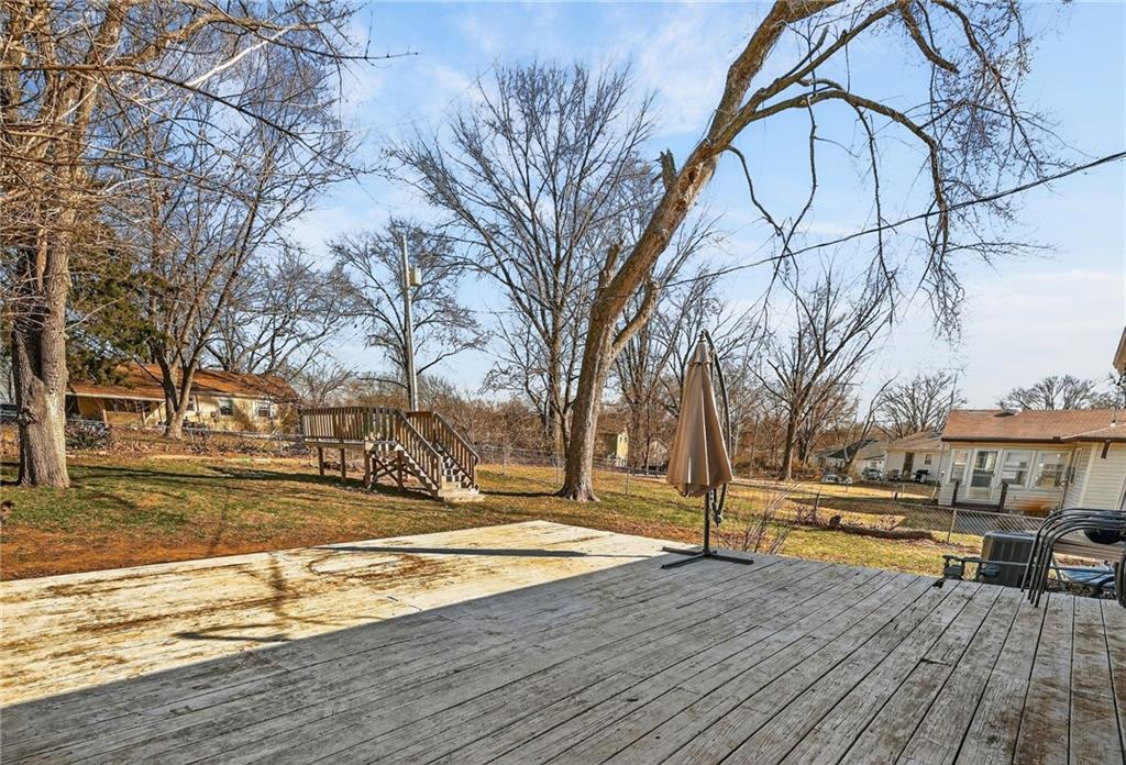 813 South Main Street Liberty, MO 64068 - Photo 21 of 32