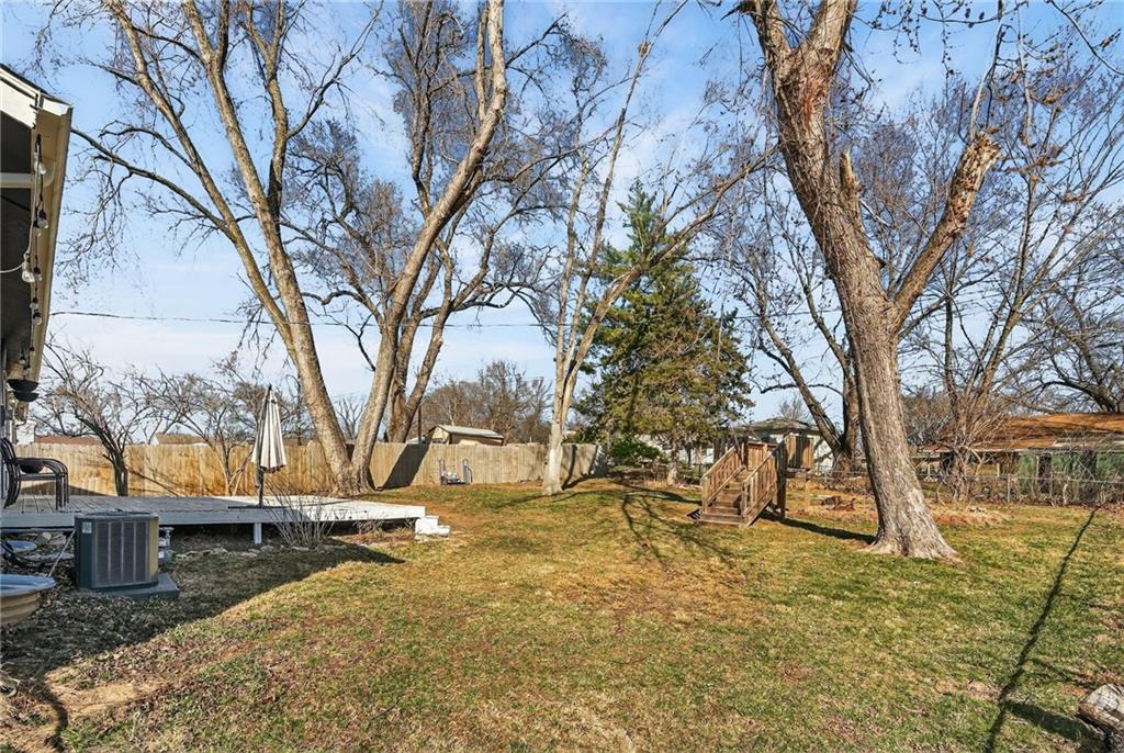 813 South Main Street Liberty, MO 64068 - Photo 22 of 32