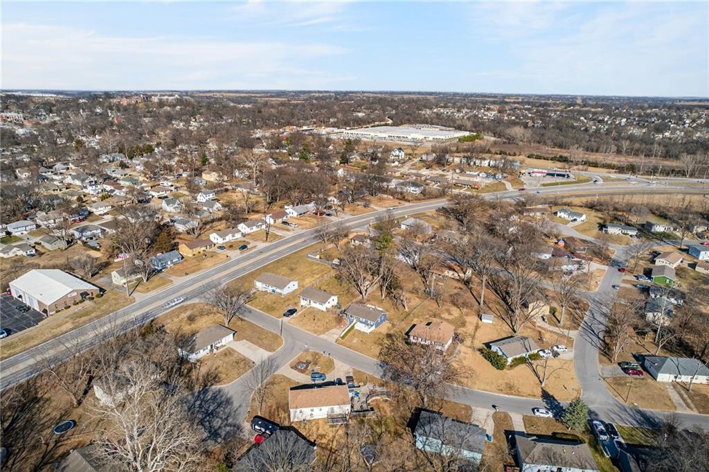 813 South Main Street Liberty, MO 64068 - Photo 27 of 32