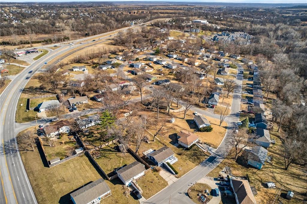 813 South Main Street Liberty, MO 64068 - Photo 28 of 32