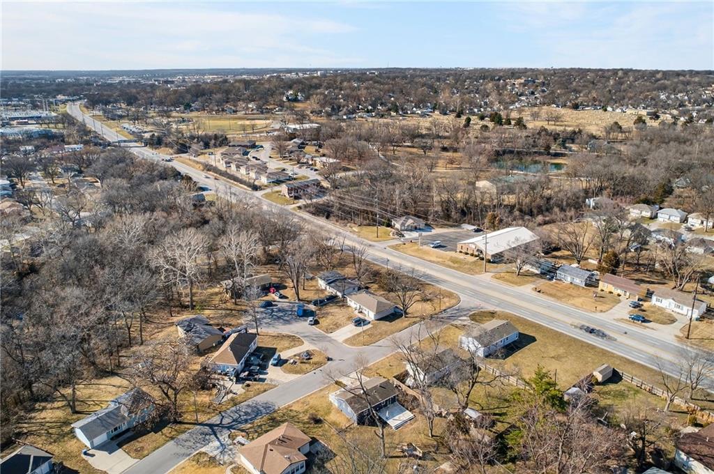 813 South Main Street Liberty, MO 64068 - Photo 29 of 32