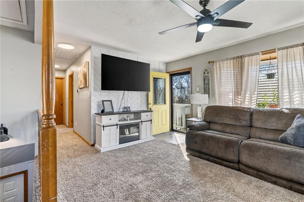 813 South Main Street Liberty, MO 64068 - Photo 6 of 32