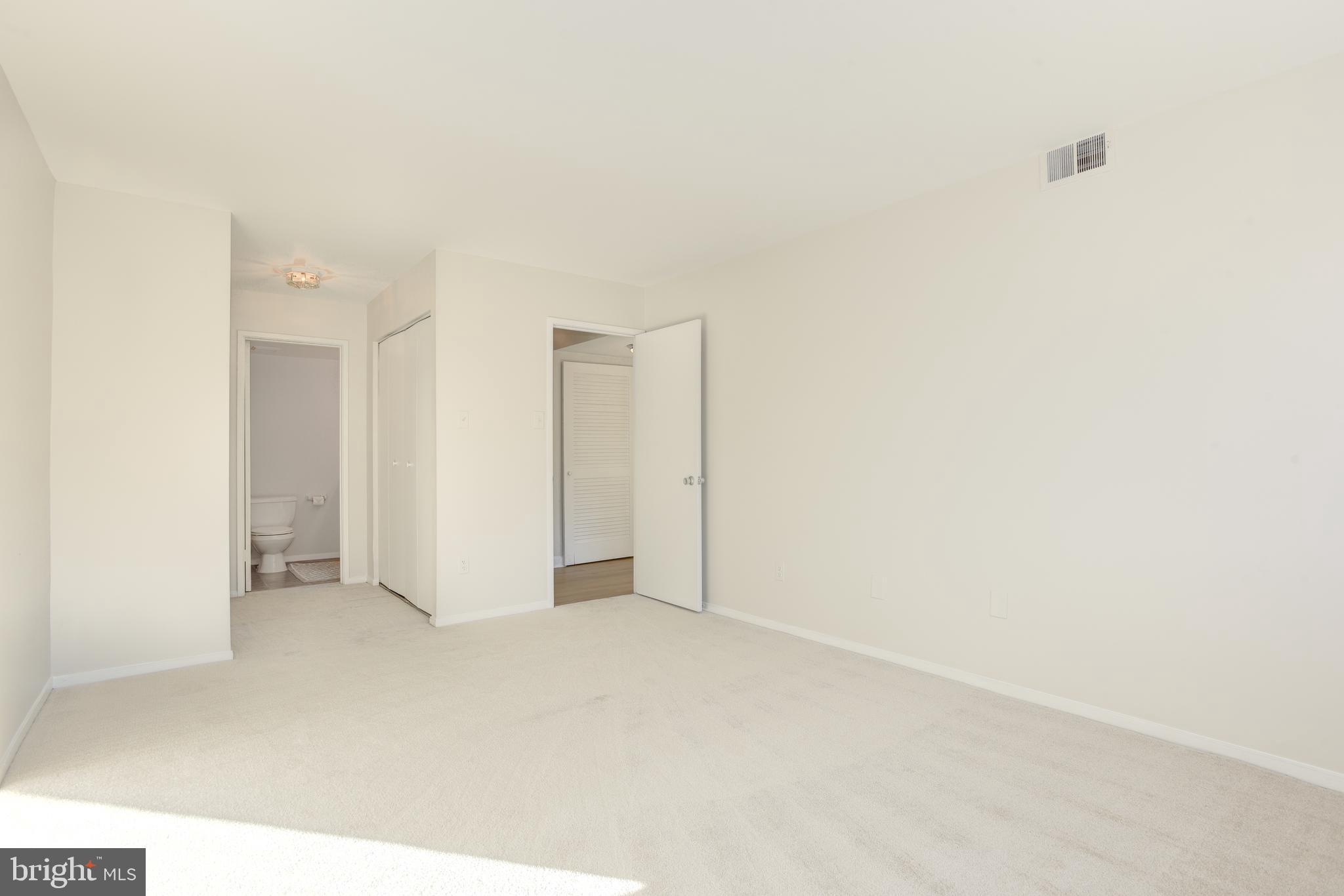 1663 Parkcrest Circle, Unit 5B/200 Reston, VA 20190 - Photo 18 of 30