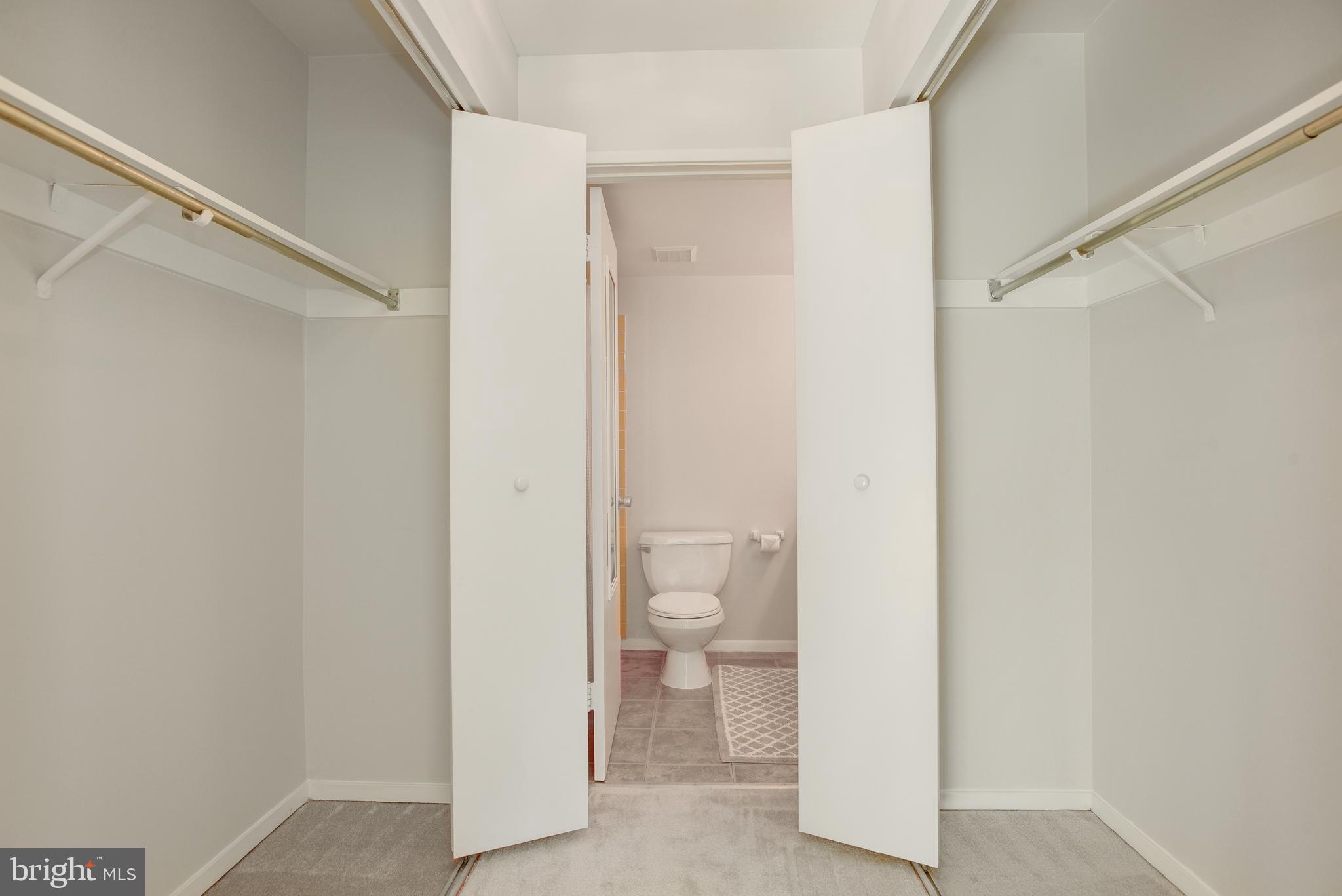 1663 Parkcrest Circle, Unit 5B/200 Reston, VA 20190 - Photo 19 of 30