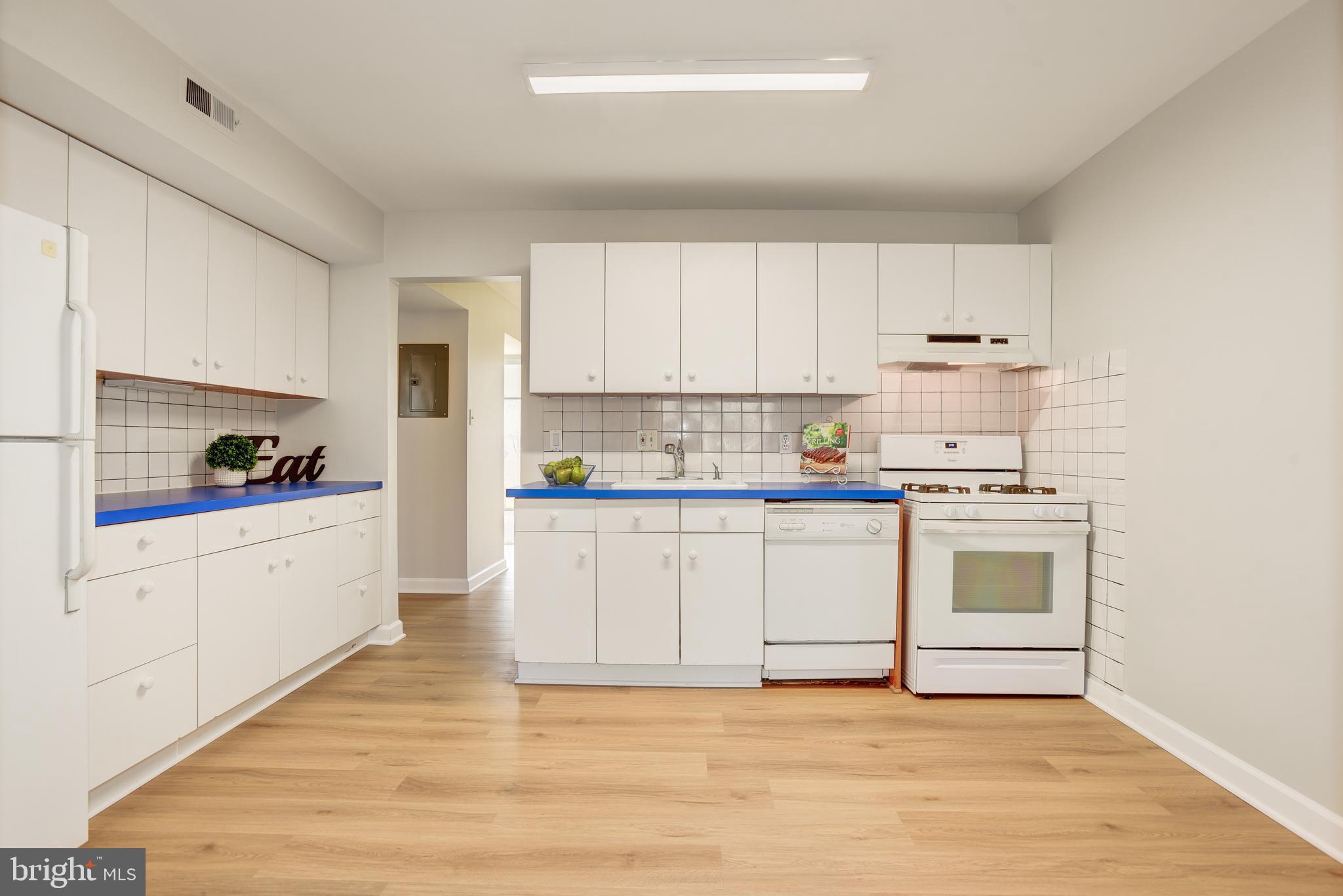 1663 Parkcrest Circle, Unit 5B/200 Reston, VA 20190 - Photo 10 of 30