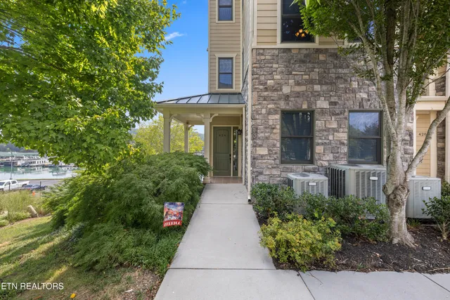 $899,000 | 424 Waterside Circle, Andersonville, TN 37705