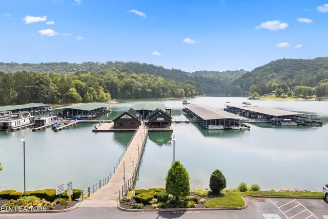 $899,000 | 424 Waterside Circle, Andersonville, TN 37705