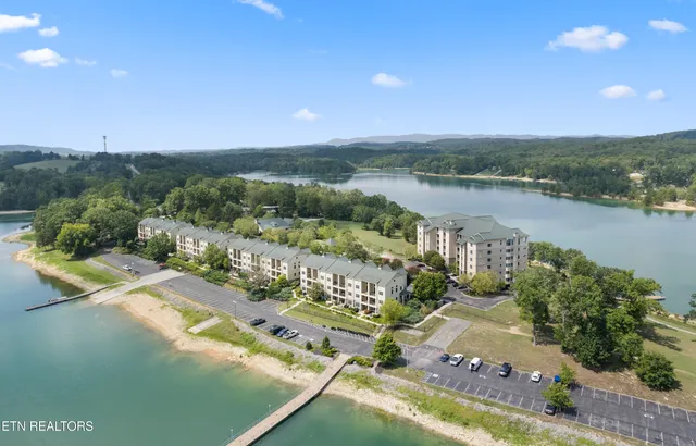 $899,000 | 424 Waterside Circle, Andersonville, TN 37705