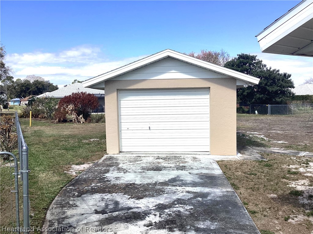 1711 Prospect Street Sebring, FL 33870 - Photo 2 of 22