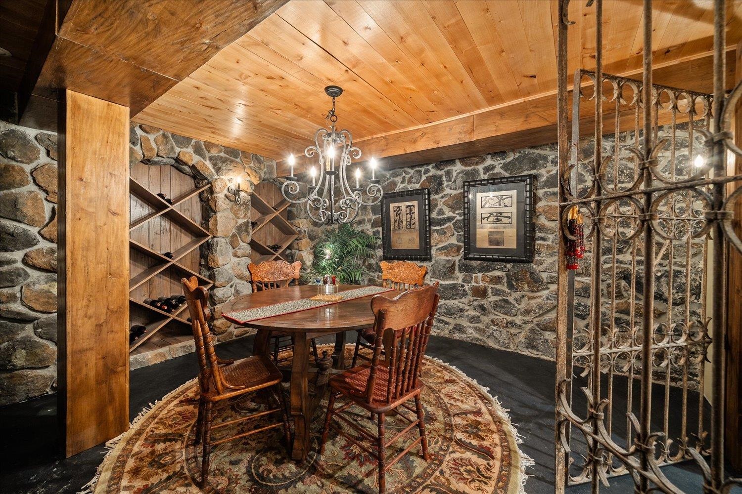 1715 North W Point Road Spokane, WA 99201 - Photo 29 of 44 Gallery Image 29