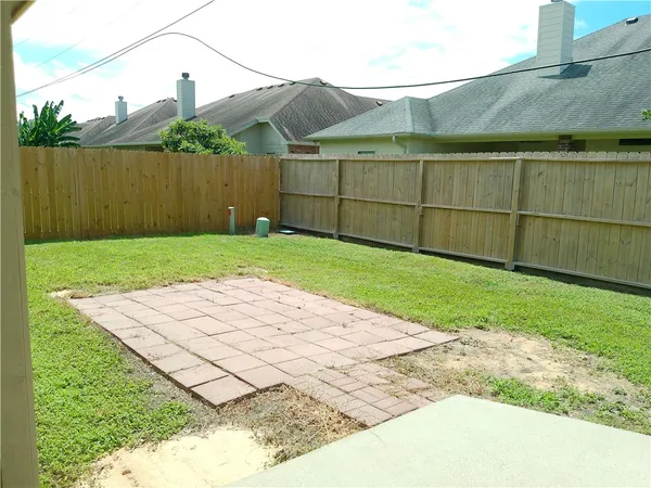 $2,295 | 6009 Suffolk Drive, Corpus Christi, TX 78414