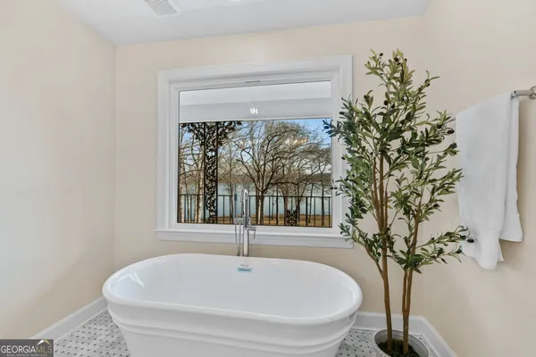 $949,000 | 8294 Shelly Trail, Macon, GA 31220