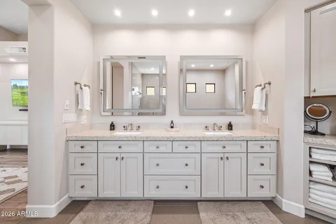 $1,850,000 | 10949 East Dale Lane, Scottsdale, AZ 85262