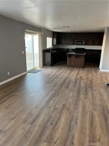 $2,500 | 14465 Gila Bend Court, Adelanto, CA 92301