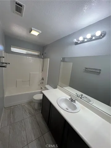 $2,500 | 14465 Gila Bend Court, Adelanto, CA 92301