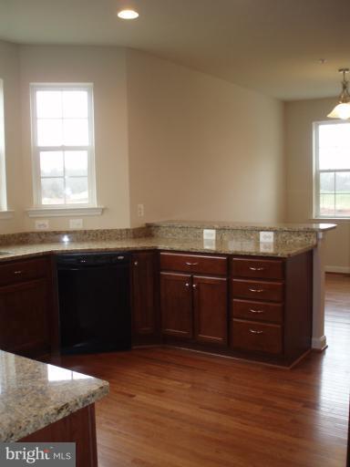 2 Elmer Derr Road Frederick, MD 21703 - Photo 6 of 8 Hardwood floors!
