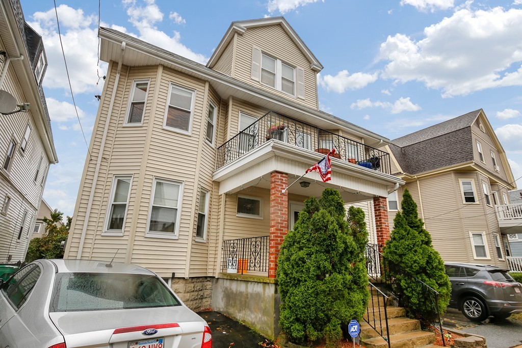 59 Kenmere Road, Unit B Medford, MA 02155 - Photo 3 of 25 Gallery Image 3