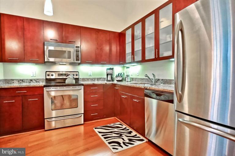 1701 Kalorama Road Northwest, Unit 210 Washington, DC 20009 - Photo 3 of 15 Kitchen