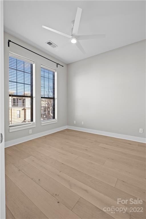 3279 Noda Boulevard Charlotte, NC 28205 - Photo 15 of 20 an empty room with windows