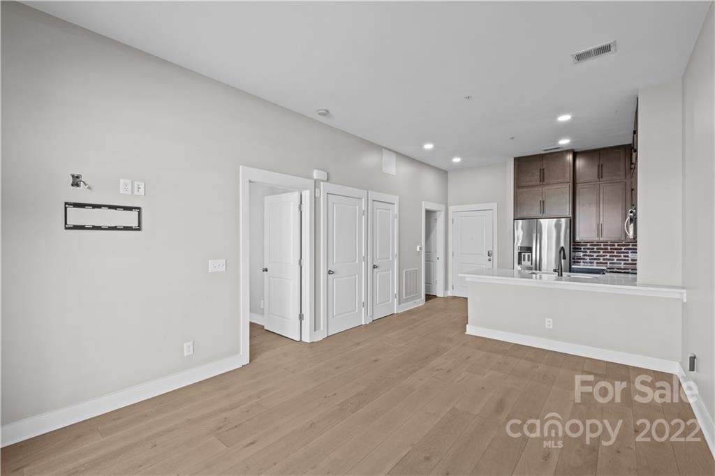 3279 Noda Boulevard Charlotte, NC 28205 - Photo 6 of 20