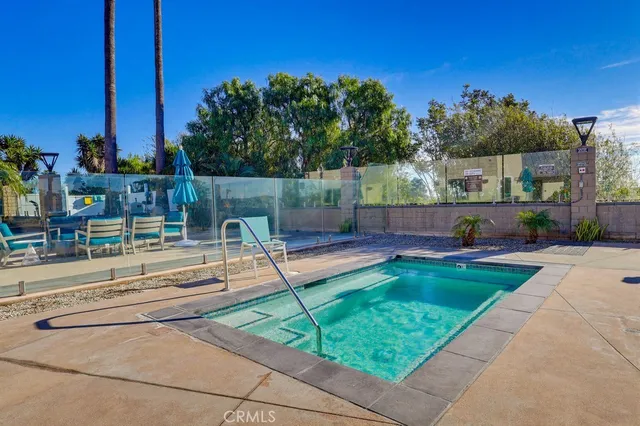 $399,000 | 2275 West 25th Street, Unit 191, San Pedro, CA 90732