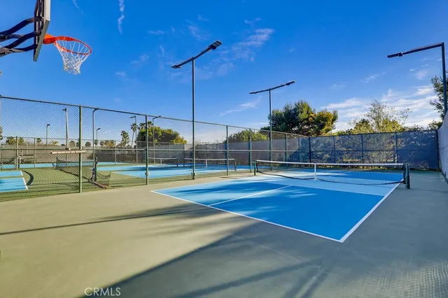 $399,000 | 2275 West 25th Street, Unit 191, San Pedro, CA 90732